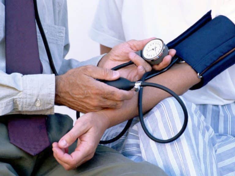 high-blood-pressure-does-it-lead-to-diabetes-universal-care-services